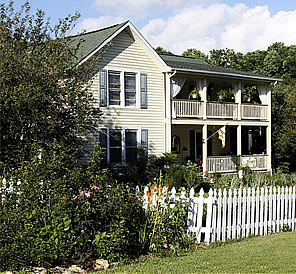 farmhouse bed breakfast