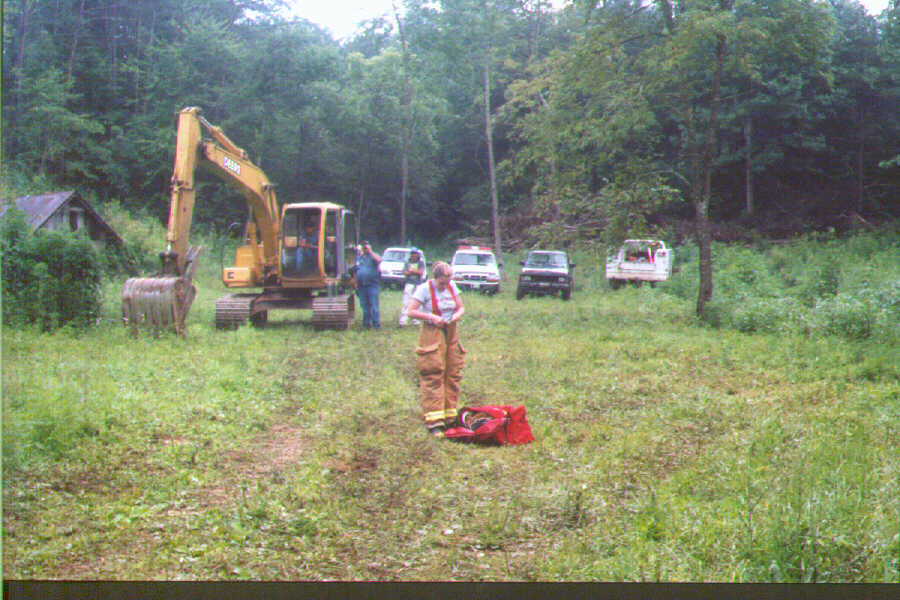 Back hoe for safety and cleaning up